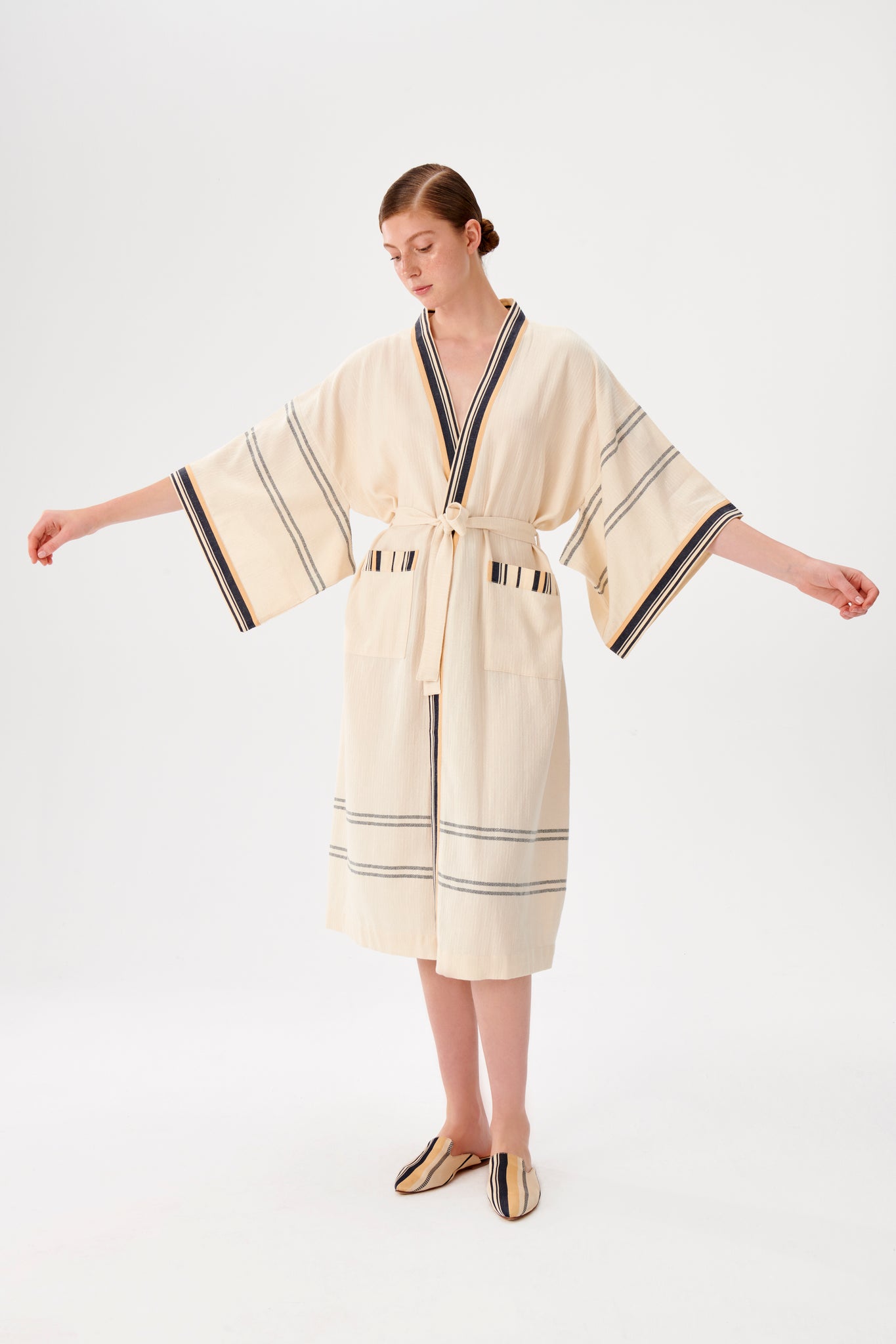 Kutnu Detaylı Uzun Peştemal Kimono
